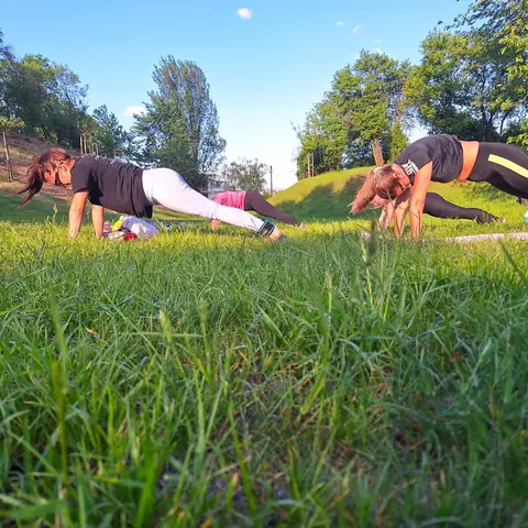 Obrázek k článku „Od října nově hodiny pilates s lektorkou Lucií ve FitPULS Březiněves“
